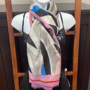 Pretty Persuasions NWT scarf